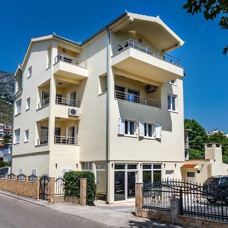 Apartments Mijo Дуги-Рат Экстерьер фото