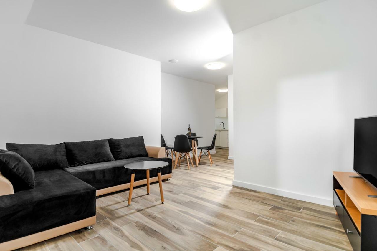 Apartments Mijo Дуги-Рат Экстерьер фото