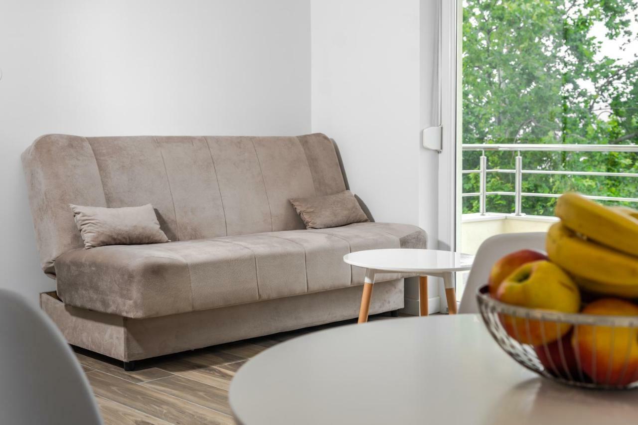 Apartments Mijo Дуги-Рат Экстерьер фото